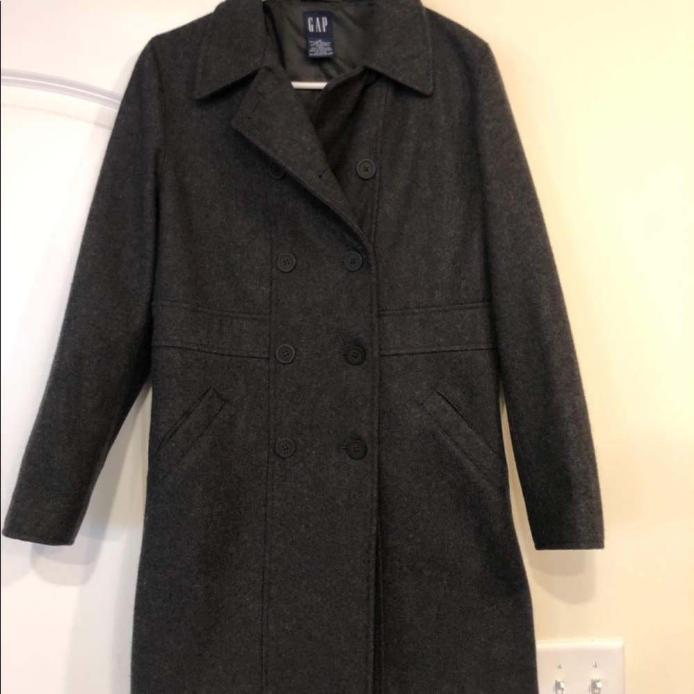 New Women’s Gap jacket